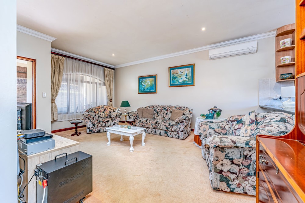 Townhouse for sale in Le Domaine Estate - 1KF1741520