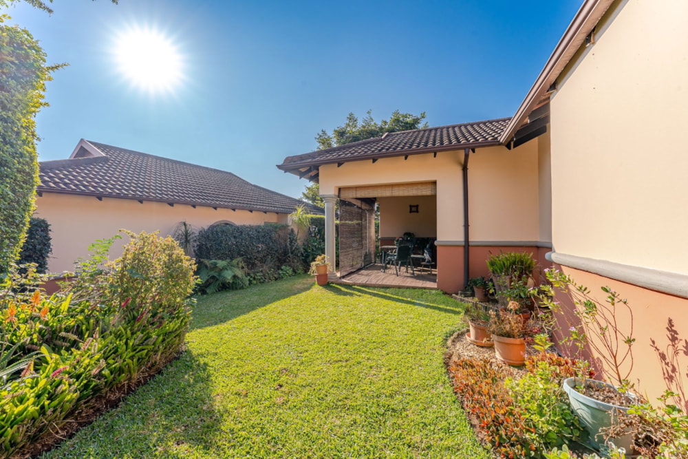 Townhouse for sale in Le Domaine Estate - 1KF1741520