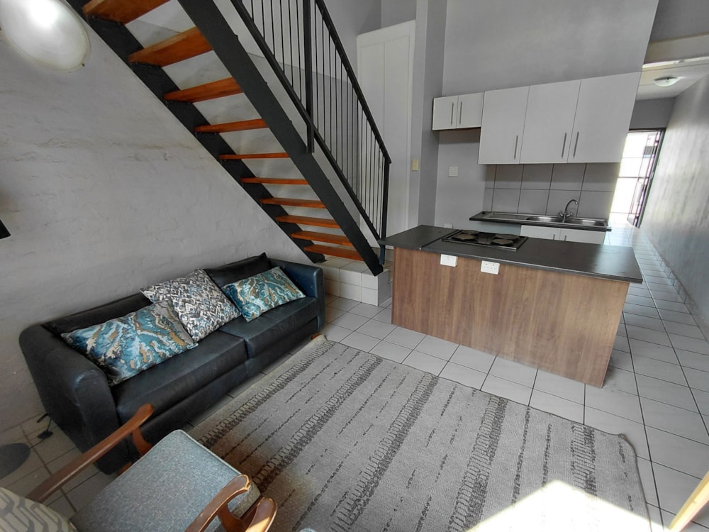 Apartment for sale in Die Hoewes - CN1658228 Apartment for sale in Die Hoewes - CN1658228
