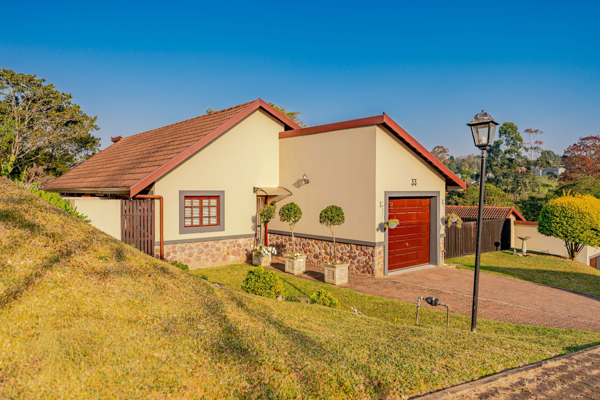 Townhouse for sale in Bothas Hill - 1KF1742826