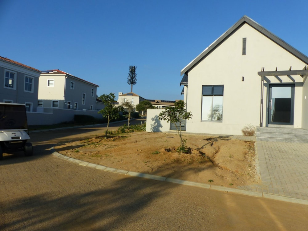 House to rent in Mount Royal Golf & Country Estate - 1SJ1742520