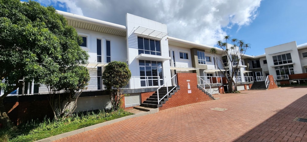 Commercial office to rent in La Lucia - 1ND1744445