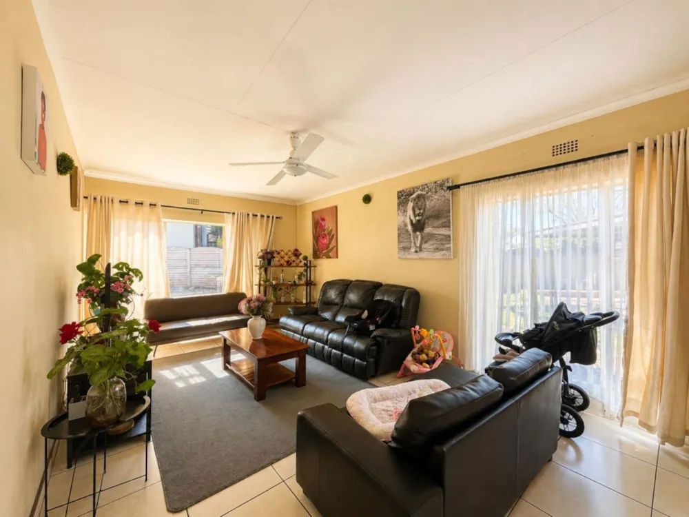 House to rent in Hoedspruit - 1HS1743144