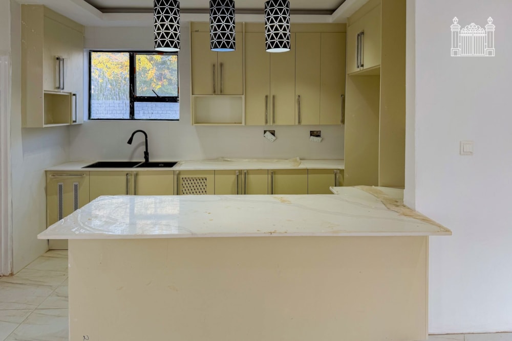 Double-storey cluster for sale in Marlborough, Zimbabwe - 3ZB1695013