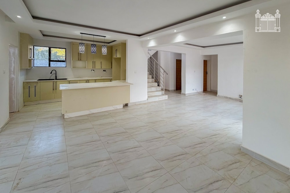 Double-storey cluster for sale in Marlborough, Zimbabwe - 3ZB1695013
