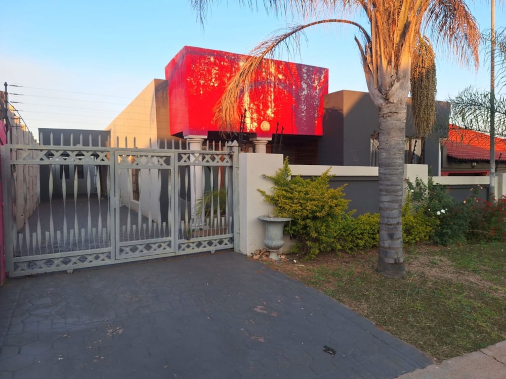 House for sale in Mamelodi - PTM1742969 House for sale in Mamelodi - PTM1742969