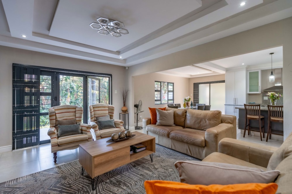 Double-storey house for sale in Forest Hills - 1KF1741652 Double-storey house for sale in Forest Hills - 1KF1741652