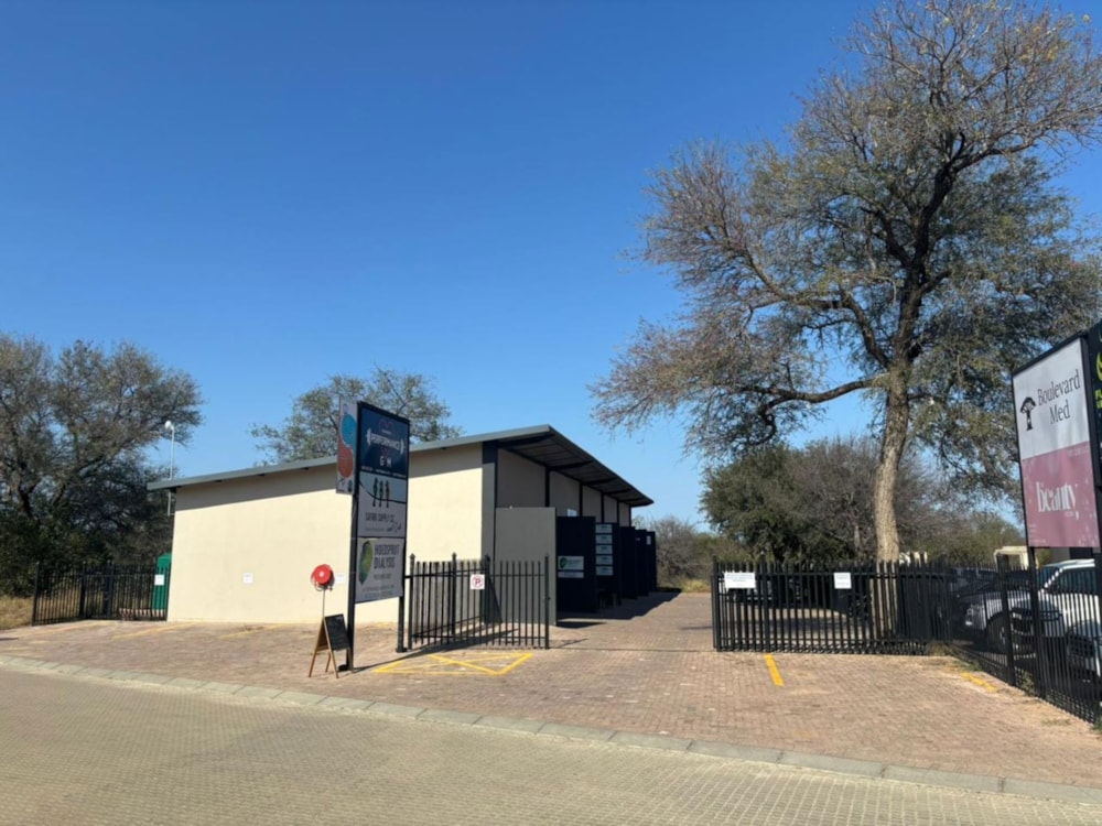 Commercial Building to rent in Hoedspruit - 1HS1743305