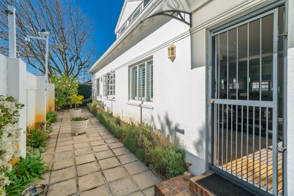 House for sale in Claremont, Cape Town - KW1741397 House for sale in Claremont, Cape Town - KW1741397