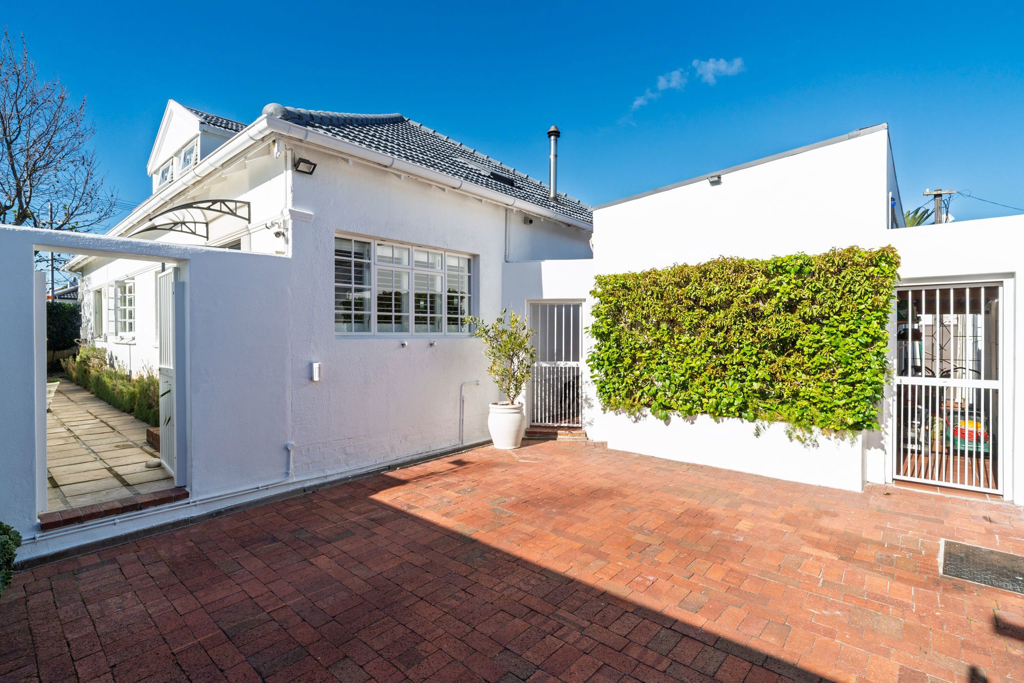 House for sale in Claremont, Cape Town - KW1741397