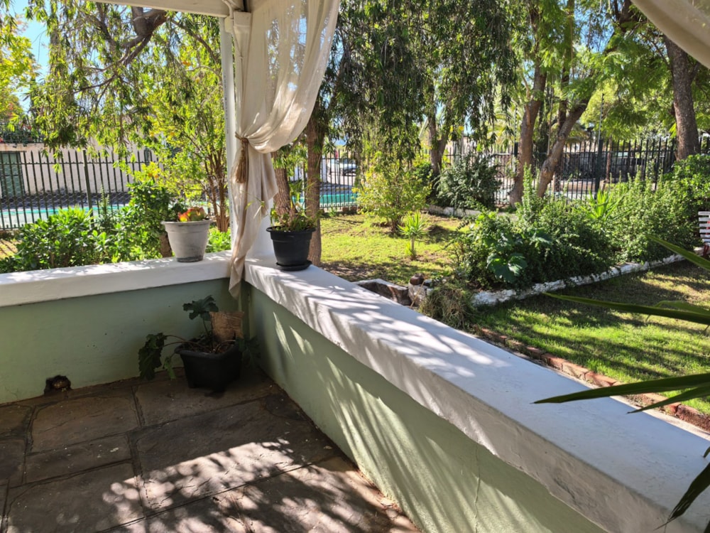 House for sale in Middedorp, Beaufort West - 1KK1742758 House for sale in Middedorp, Beaufort West - 1KK1742758