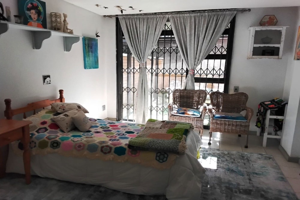 Apartment for sale in Lynnwood, Pretoria East - PT1714023 Apartment for sale in Lynnwood, Pretoria East - PT1714023