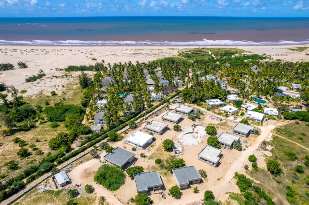 Beachfront villa for sale in Malindi, Kenya - 3KE1713984 Beachfront villa for sale in Malindi, Kenya - 3KE1713984