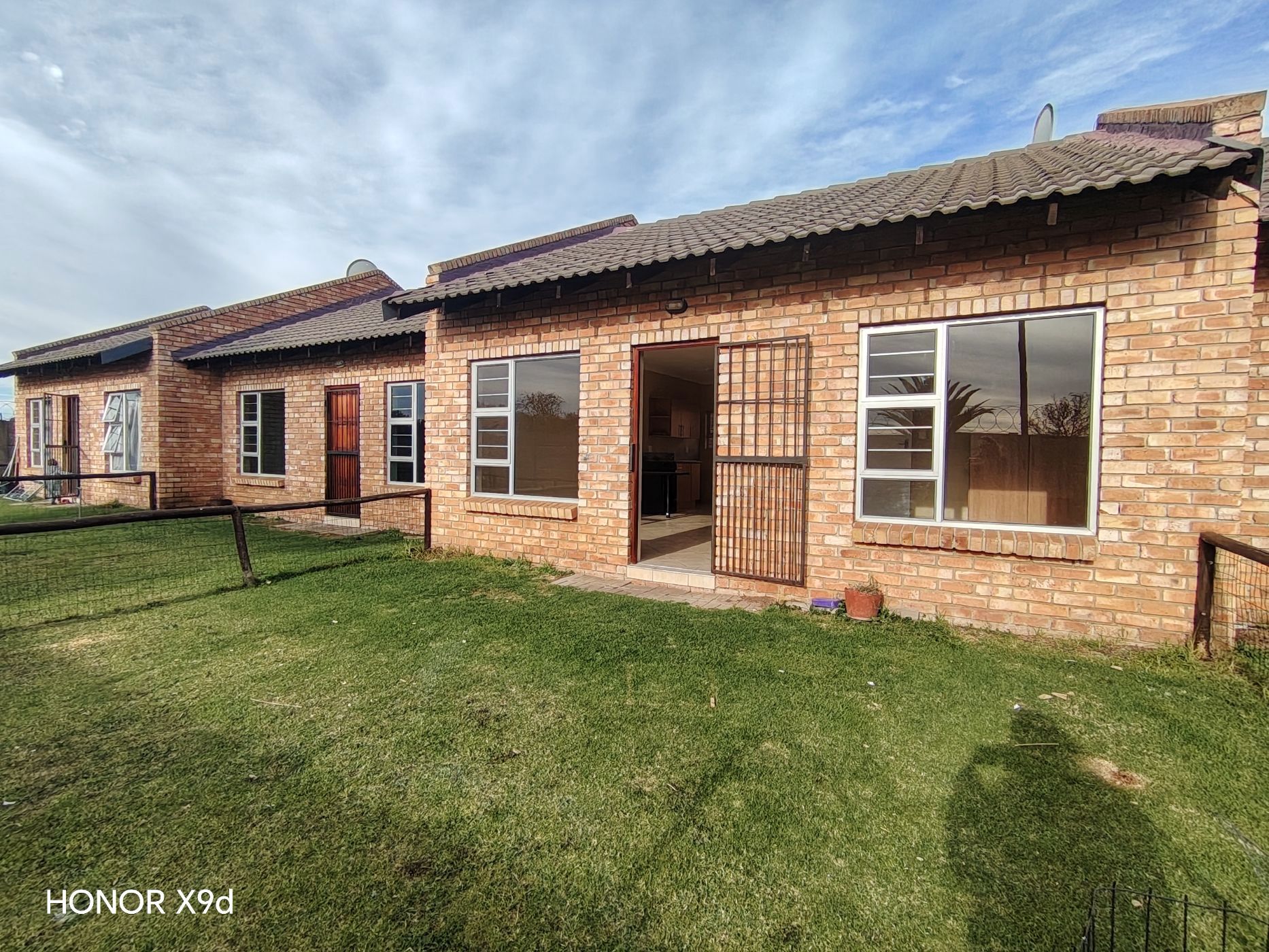 Townhouse to rent in Riversdale, Meyerton - 1VT1735148