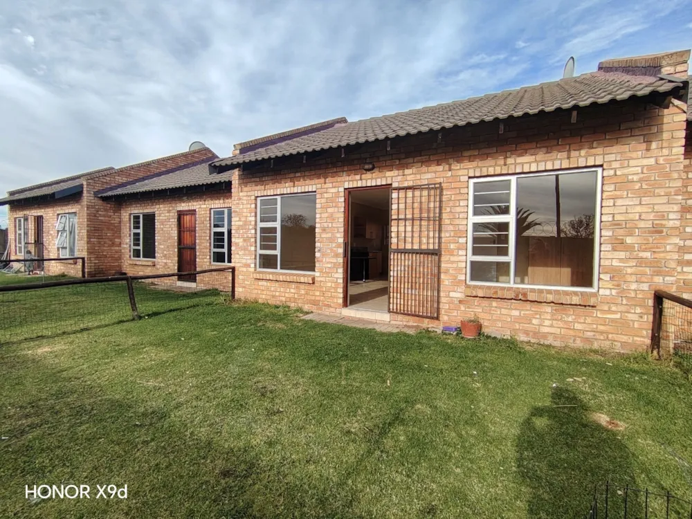 Townhouse let in Riversdale, Meyerton - 1VT1735148 Townhouse let in Riversdale, Meyerton - 1VT1735148