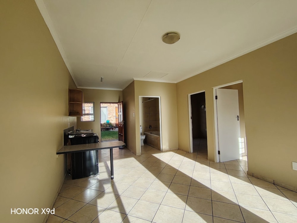 Townhouse to rent in Riversdale, Meyerton - 1VT1735148