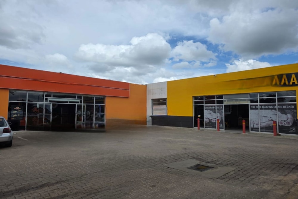 Commercial Building to rent in Jwaneng, Southern District, Botswana - 3BO1742122 Commercial Building to rent in Jwaneng, Southern District, Botswana - 3BO1742122