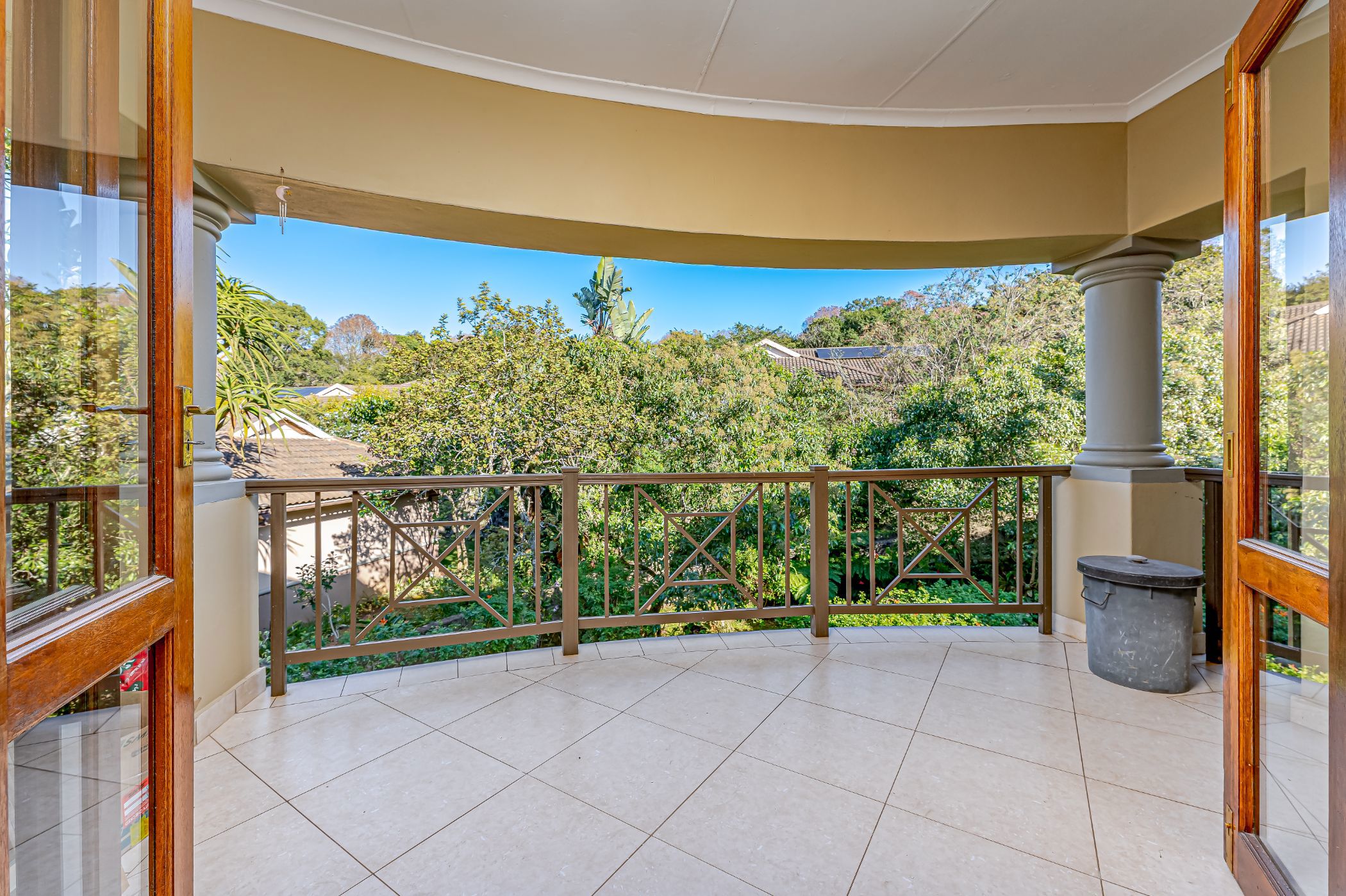 Apartment for sale in Le Domaine Estate - 1KF1741834