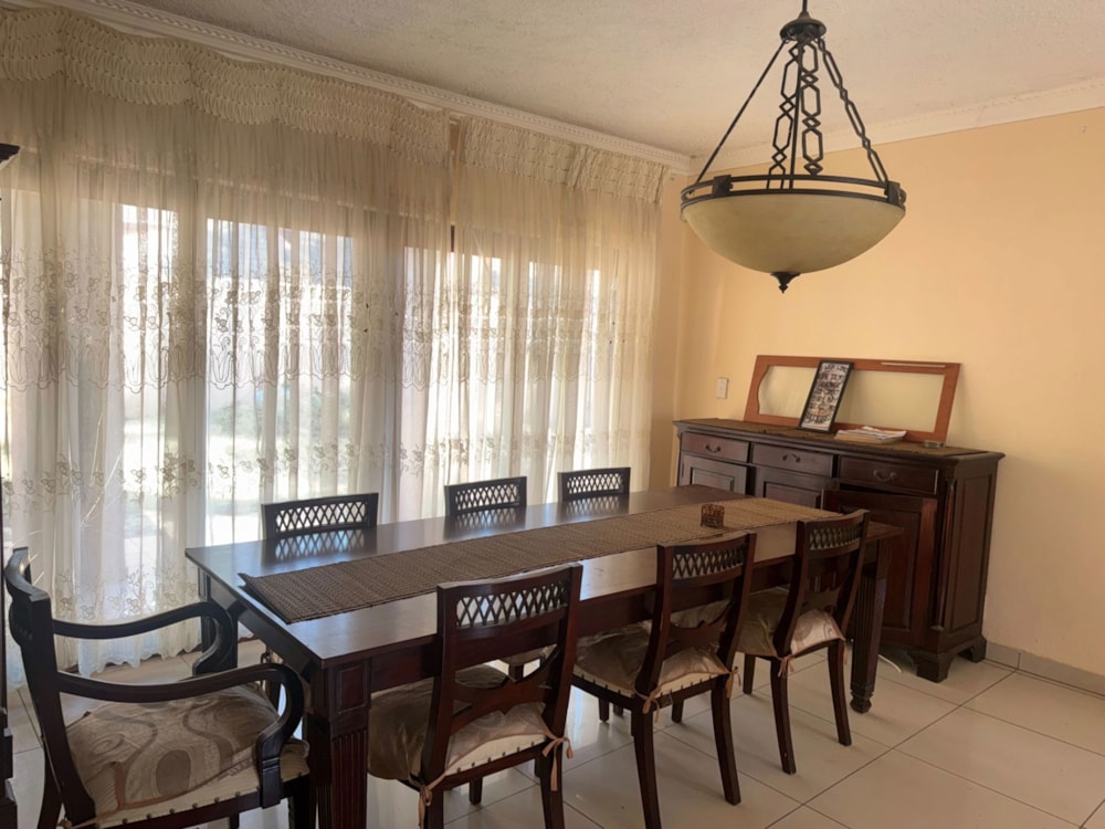 House for sale in Malelane - 1NK1740871 House for sale in Malelane - 1NK1740871