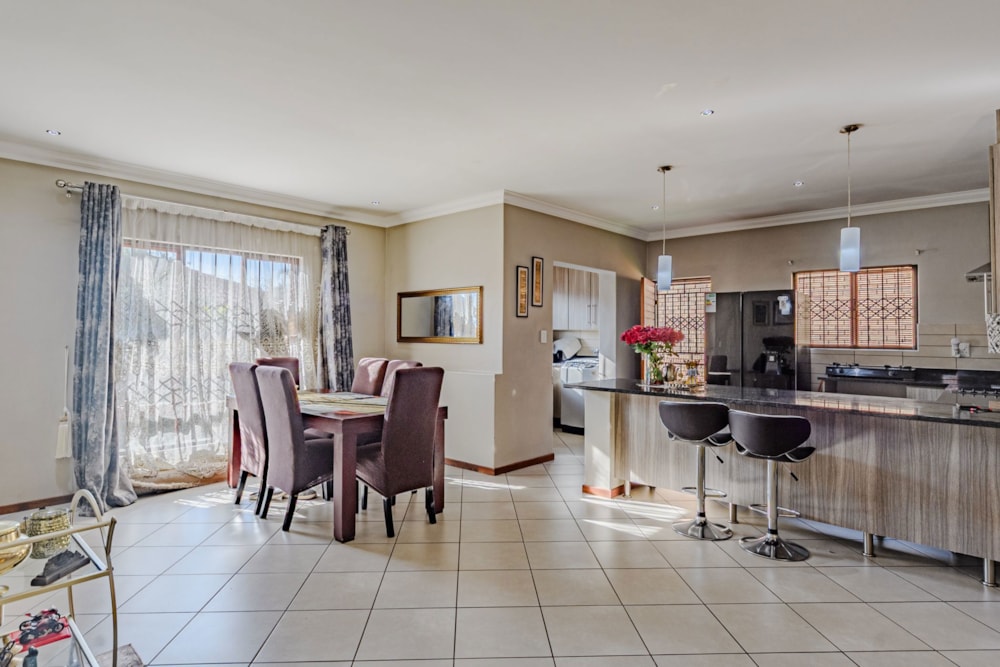 Single-storey house for sale in Monavoni - CN1741635 Single-storey house for sale in Monavoni - CN1741635