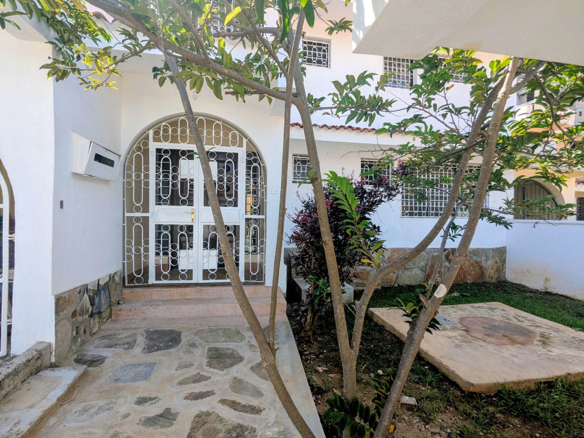 Townhouse to rent in New Nyali, Kenya - 3KE1740254