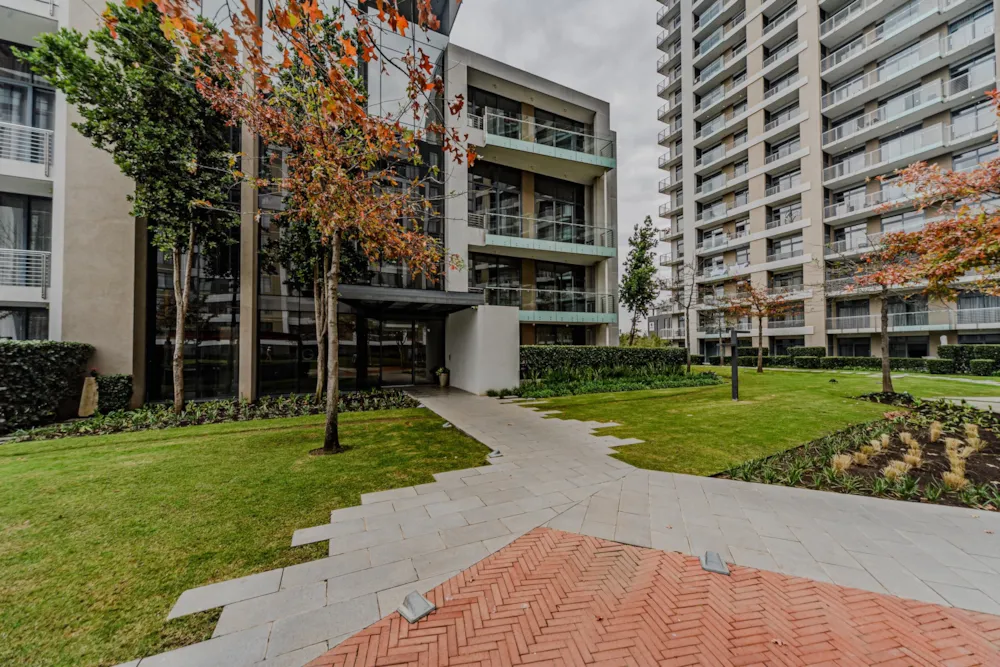 Penthouse apartment to rent in Menlyn - PTL1740542 Penthouse apartment to rent in Menlyn - PTL1740542