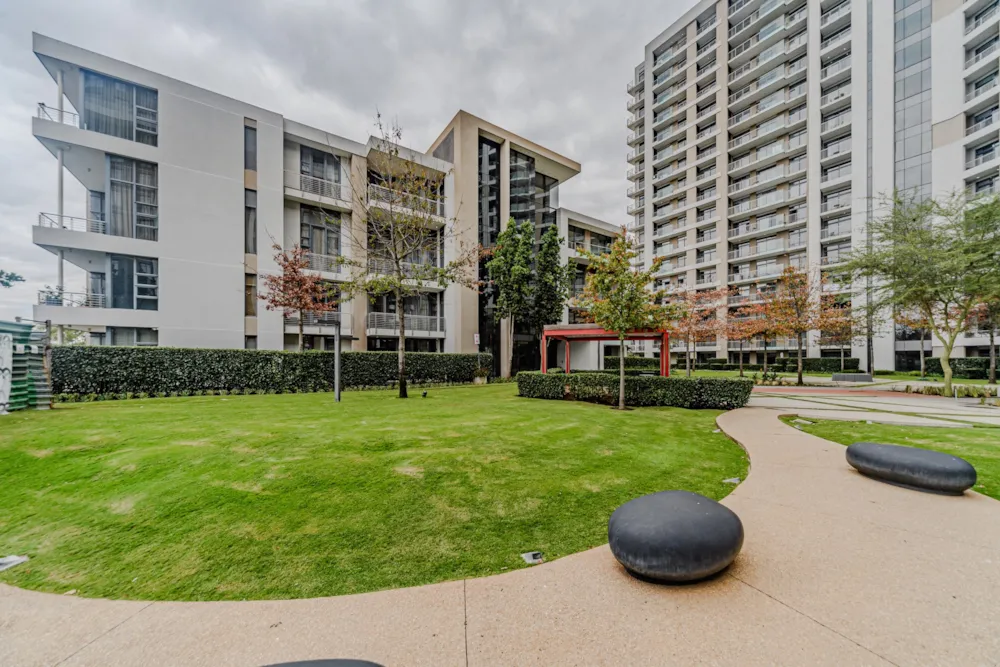 Penthouse apartment to rent in Menlyn - PTL1740542 Penthouse apartment to rent in Menlyn - PTL1740542