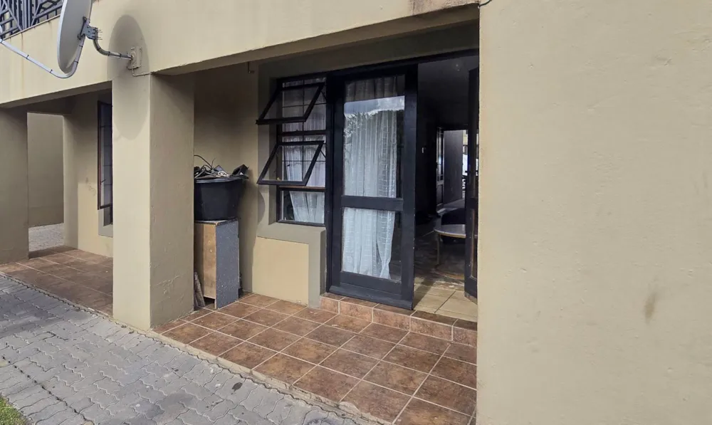 Security complex home for sale in Brits - 1HR1741143 Security complex home for sale in Brits - 1HR1741143