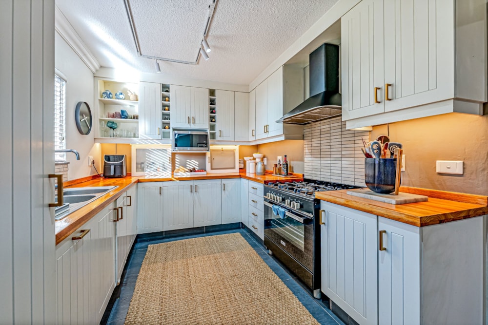Townhouse for sale in Kloof - 1KF1742786 Townhouse for sale in Kloof - 1KF1742786