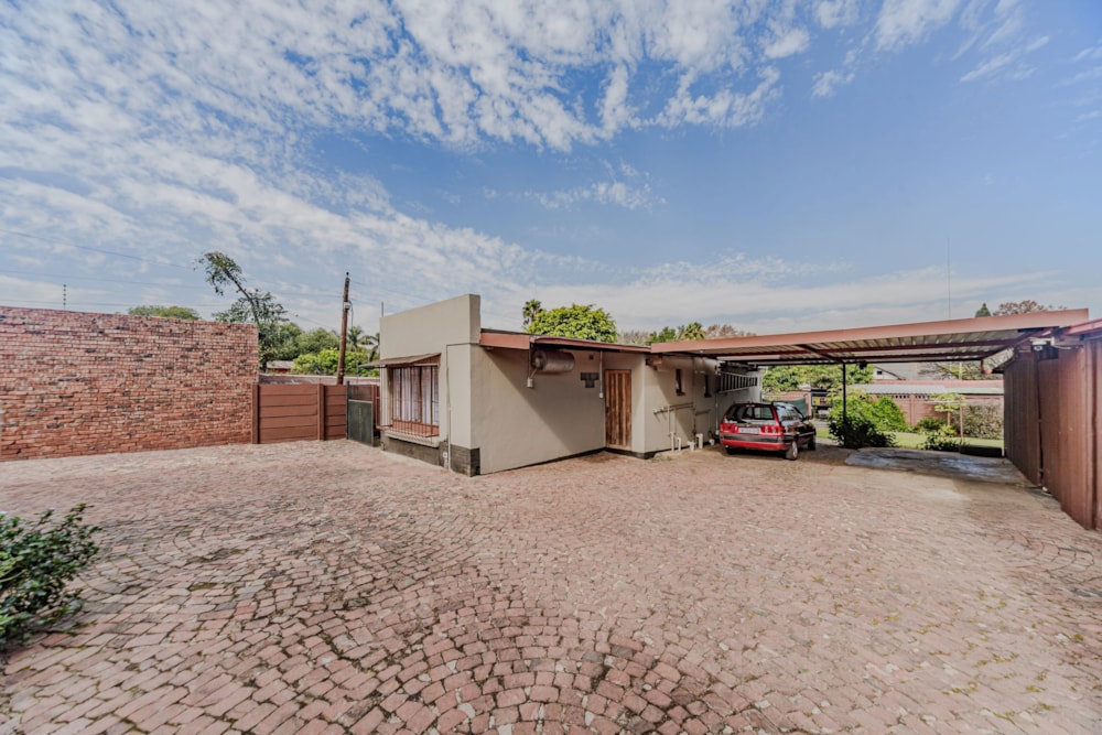 House for sale in Mountain View, Johannesburg - PTM1743025