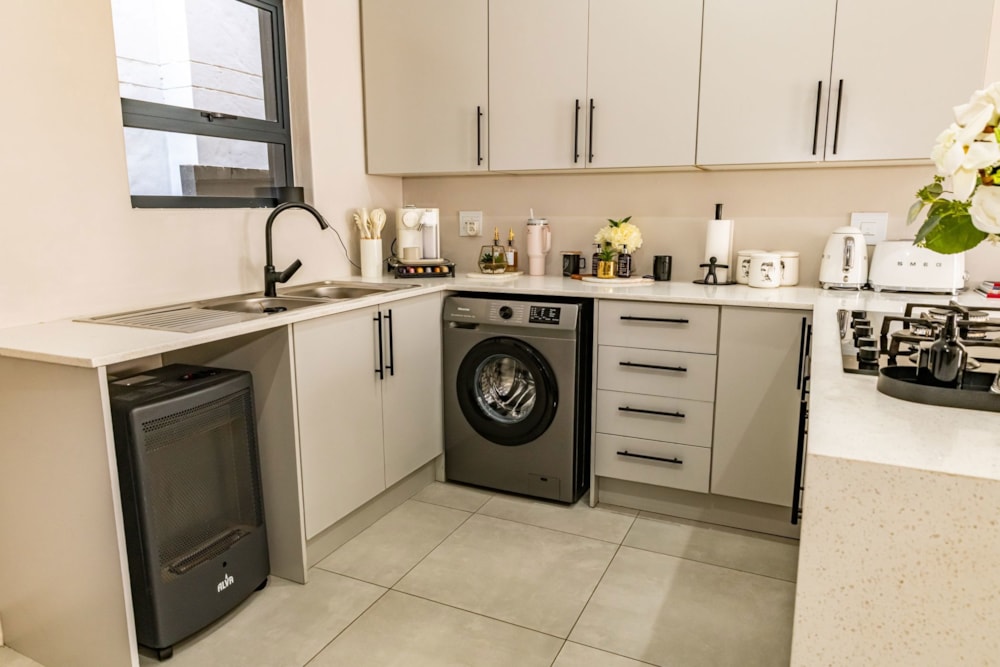 Apartment for sale in Bryanston - HP1744384 Apartment for sale in Bryanston - HP1744384