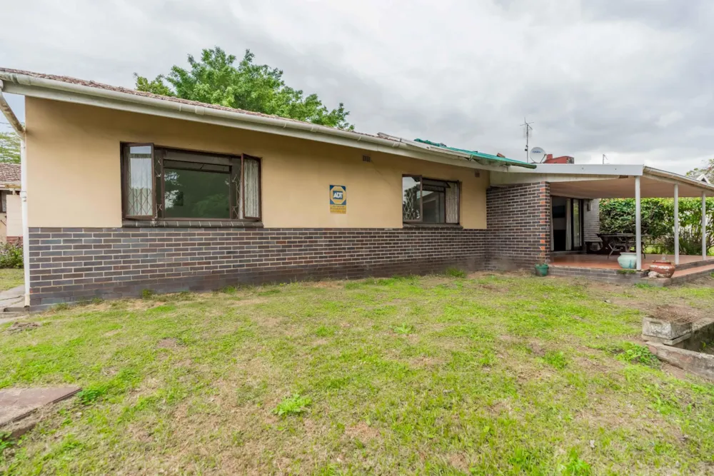 House sold in Manors - 1WP1742792