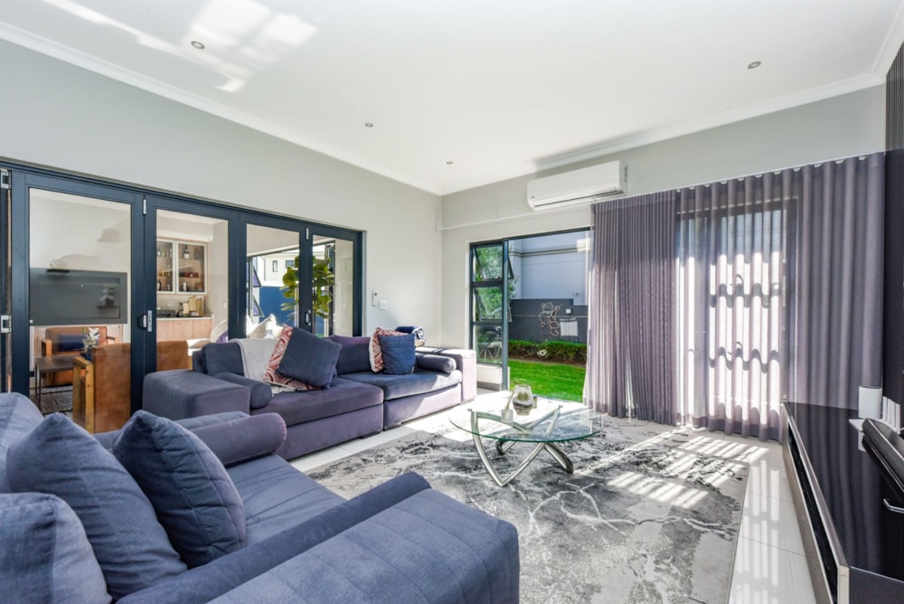 Double-storey house for sale in Olivedale - FW1741211