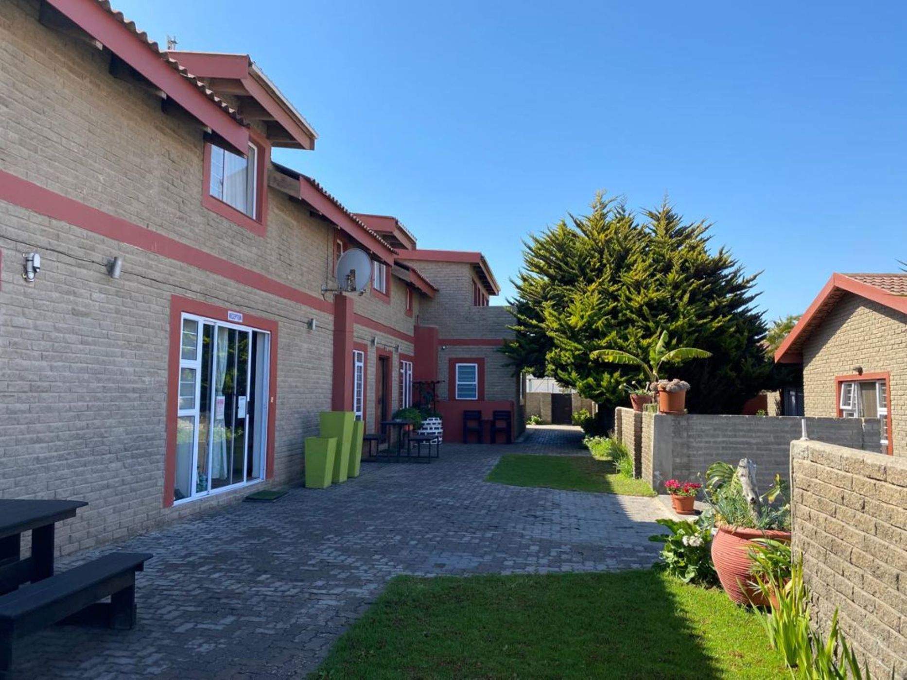 Guesthouse for sale in Swakopmund Ext 9, Namibia - 3NM1741927