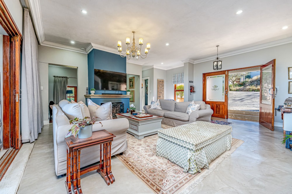 Golf estate house for sale in Cotswold Downs Estate - 1KF1741579 Golf estate house for sale in Cotswold Downs Estate - 1KF1741579