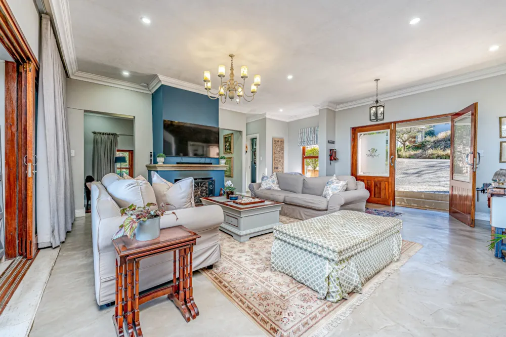 Golf estate house for sale in Cotswold Downs Estate - 1KF1741579 Golf estate house for sale in Cotswold Downs Estate - 1KF1741579