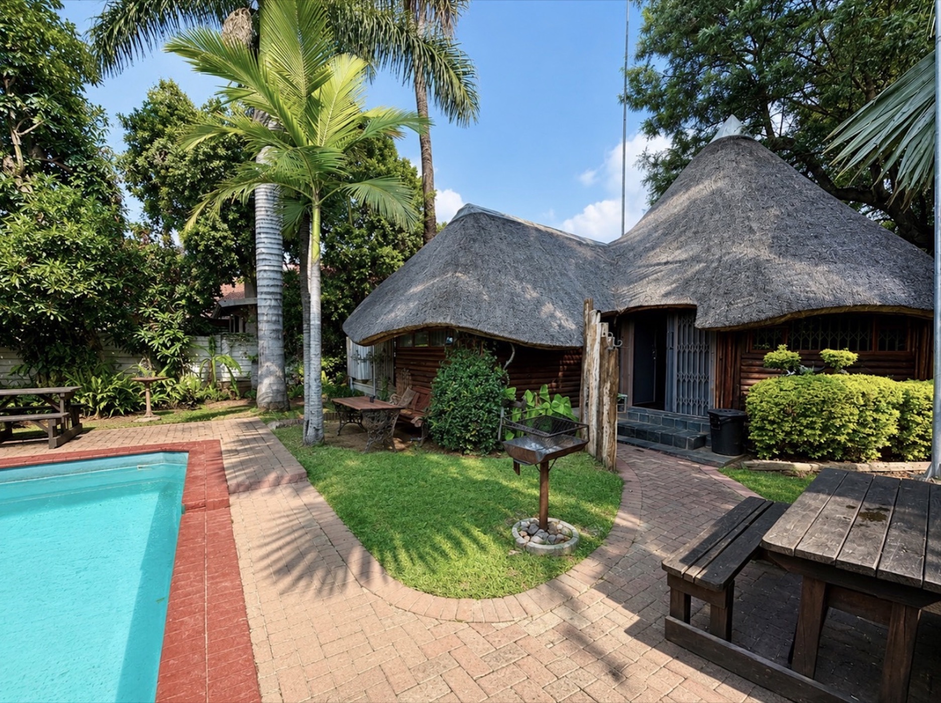 Bachelor apartment to rent in Rustenburg - 1RU1741460