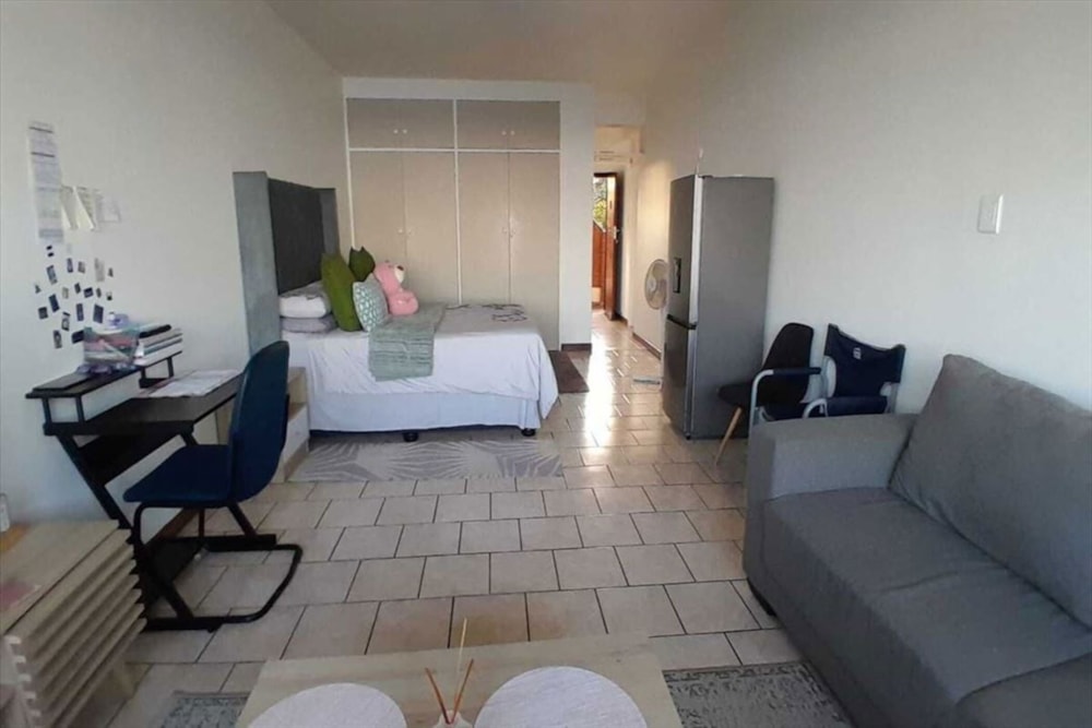 Apartment for sale in Amanzimtoti - 1WB1741484 Apartment for sale in Amanzimtoti - 1WB1741484