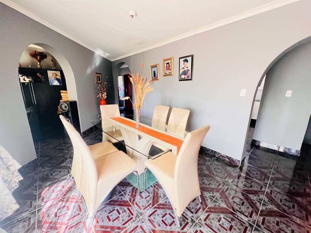 House for sale in Die Heuwel - 1WD1741513 House for sale in Die Heuwel - 1WD1741513