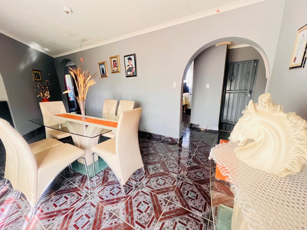House for sale in Die Heuwel - 1WD1741513 House for sale in Die Heuwel - 1WD1741513