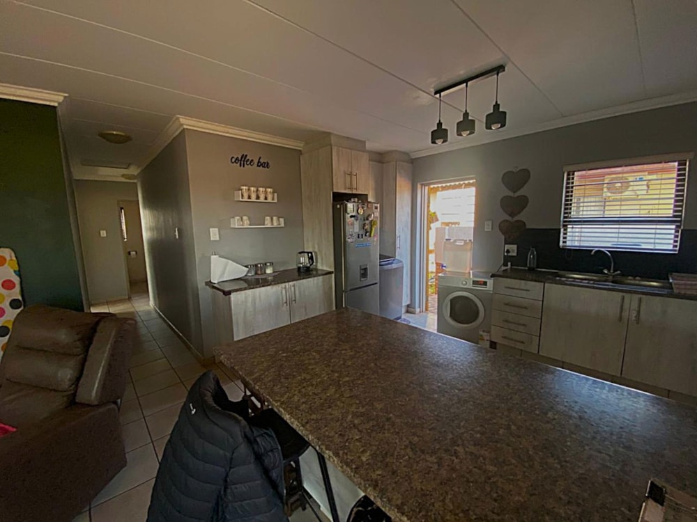 House to rent in Kathu Centre - 1RN1741584