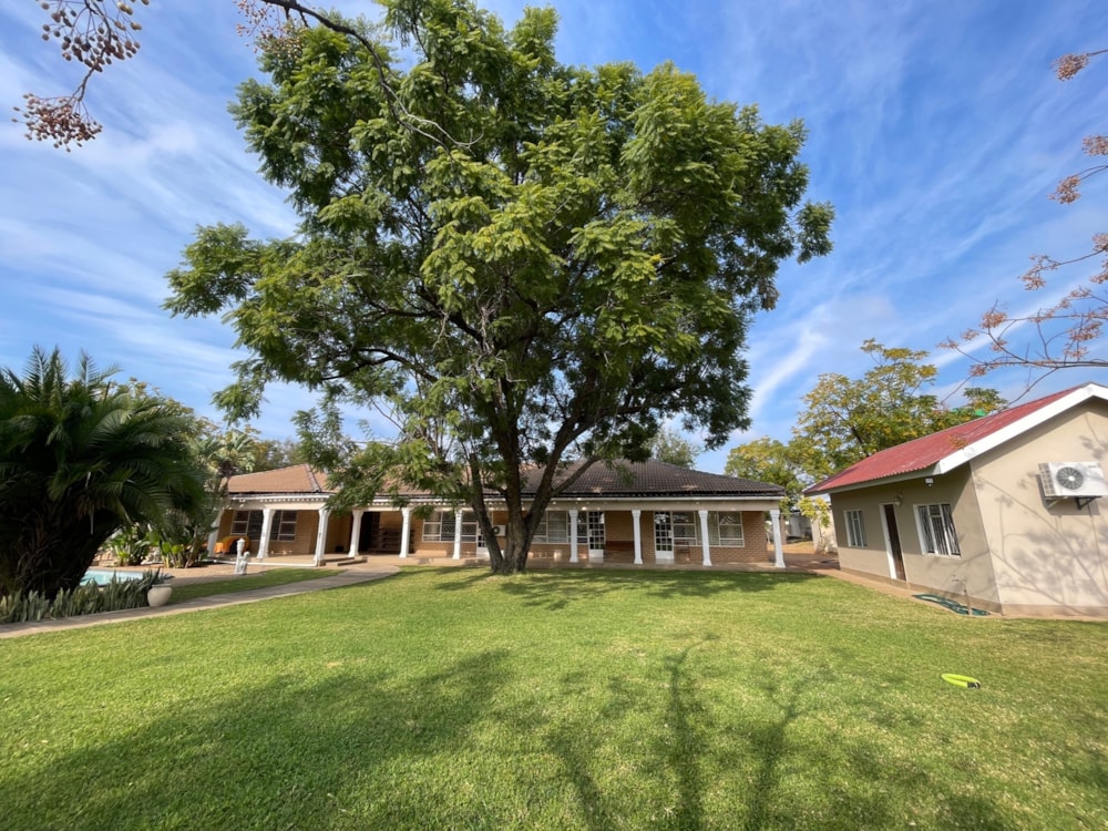 Security estate home for sale in Gaborone North, Botswana - 3BO1741751