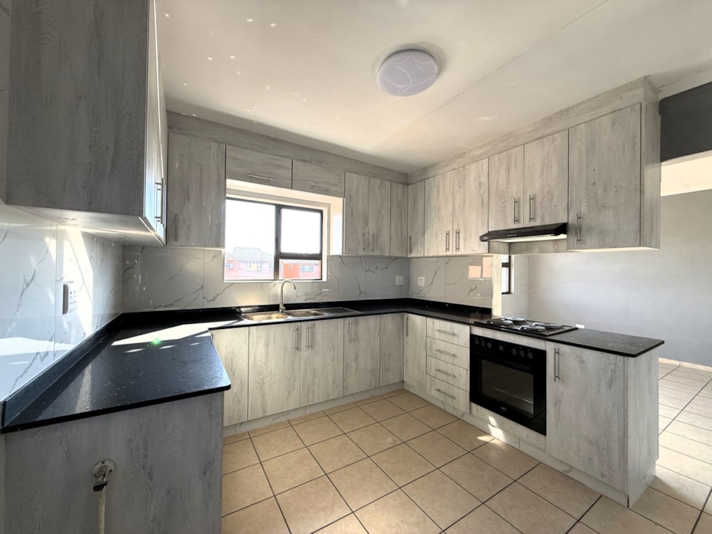 Apartment to rent in Arboretum, Richards Bay - 1RY1741636