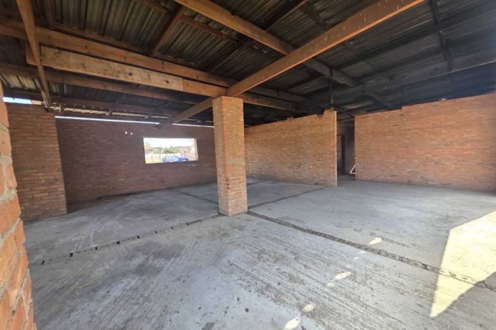 House for sale in Parklands, Bulawayo, Zimbabwe - 3ZB1741644 House for sale in Parklands, Bulawayo, Zimbabwe - 3ZB1741644
