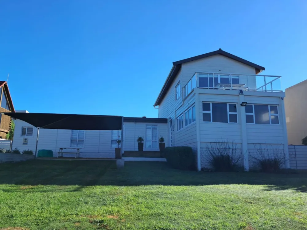 Double-storey house to rent in Van Dyksbaai - 1SW1741698 Double-storey house to rent in Van Dyksbaai - 1SW1741698
