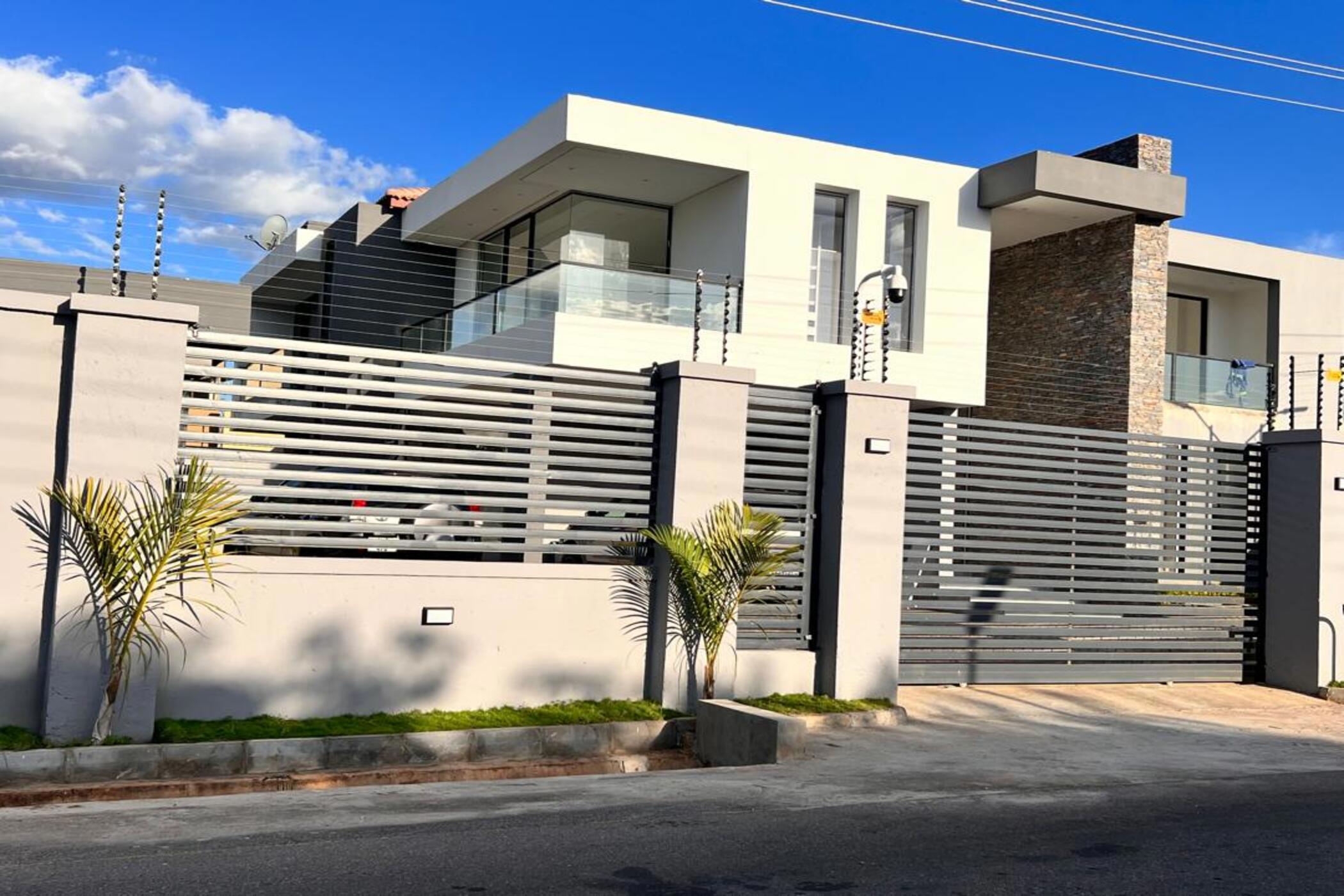 Apartment to rent in Roma, Zambia - 3ZA1741671