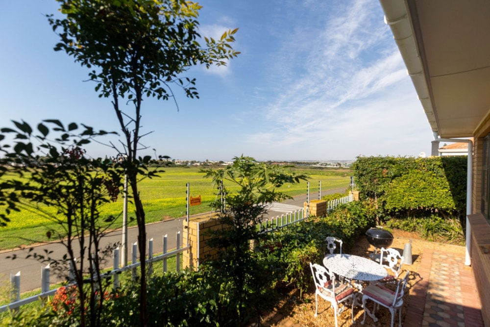 Townhouse for sale in Hartenbos - 1MB1741784 Townhouse for sale in Hartenbos - 1MB1741784