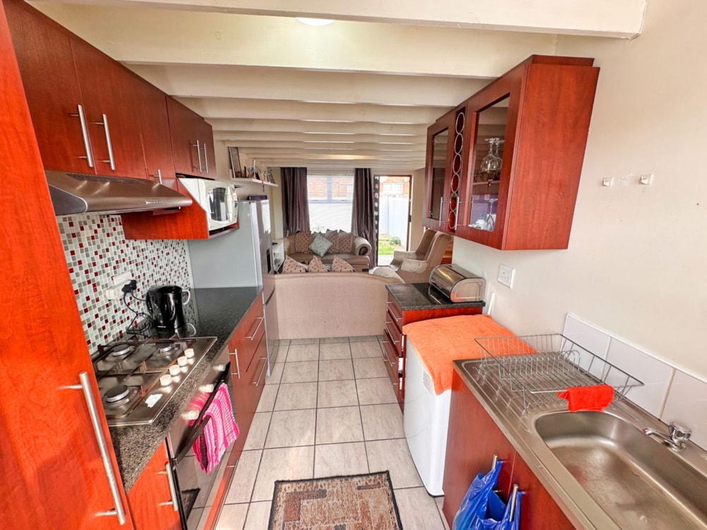 Townhouse for sale in Walmer Heights - 1PLZ1741715