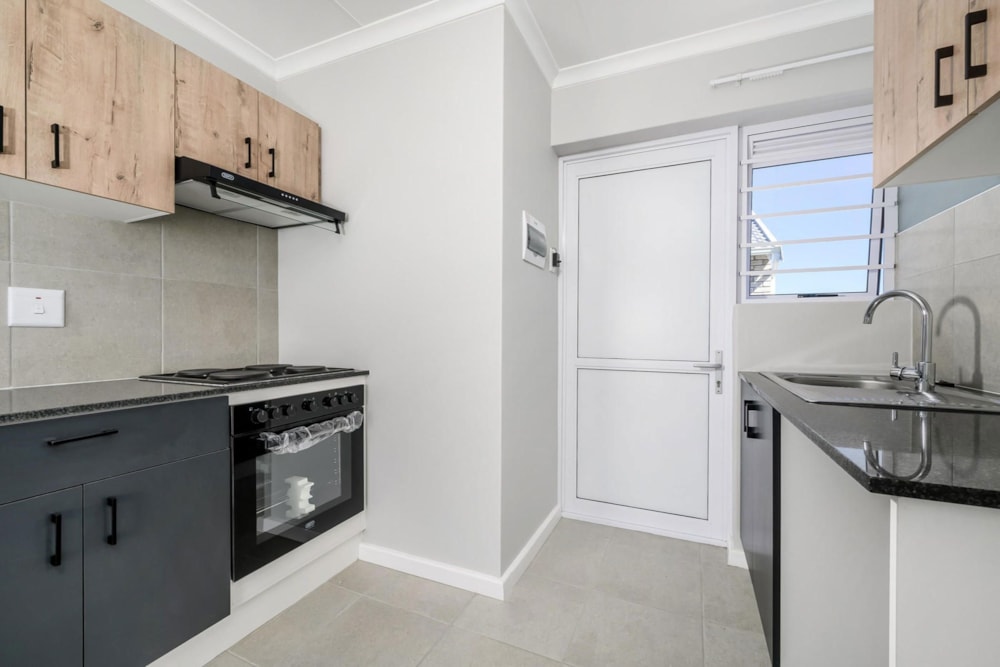 Townhouse for sale in Fairview, Port Elizabeth, Gqeberha - 1PLZ1741725 Townhouse for sale in Fairview, Port Elizabeth, Gqeberha - 1PLZ1741725