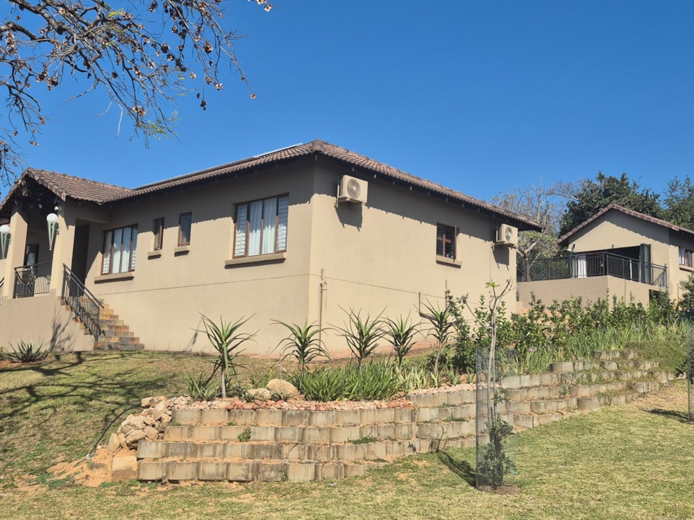 Double-storey house for sale in Ntulo Wildlife Estate - 1NS1741811